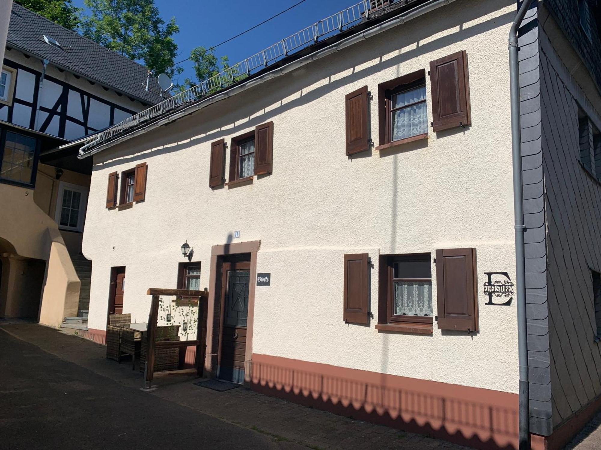 Ferienhaus Eifelstuben Mit Charme - Bauernstube Vulkaneifel - Naehe See Und Burgruine Ulmen Екстериор снимка